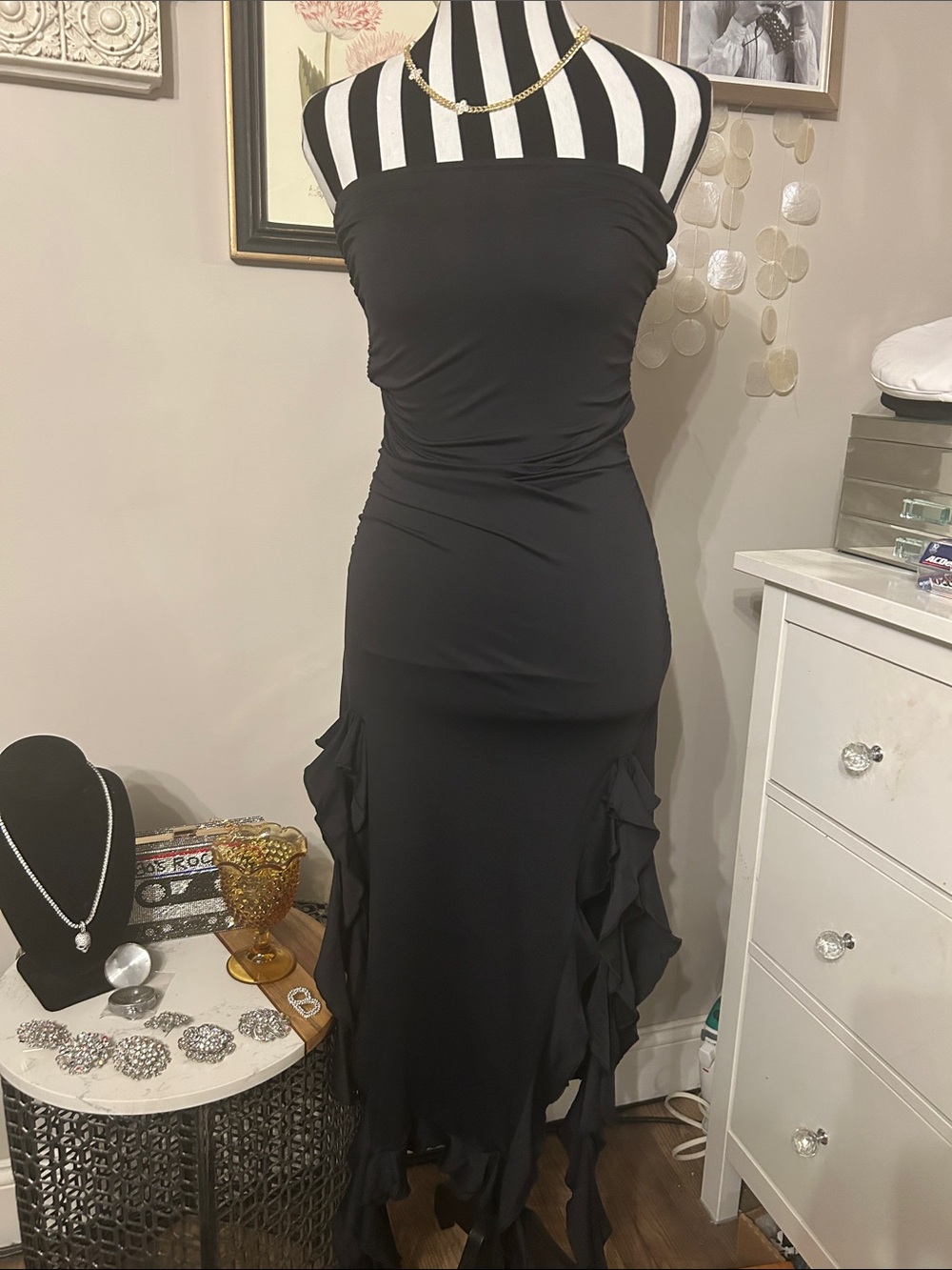Urban Revivo Elegant Black ruffle Dress NWT - Picture 2 of 11